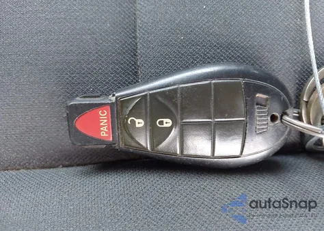 2010 Dodge Journey Sxt z USA, uszkodzony, nr VIN 3D4PG5FV8AT175517